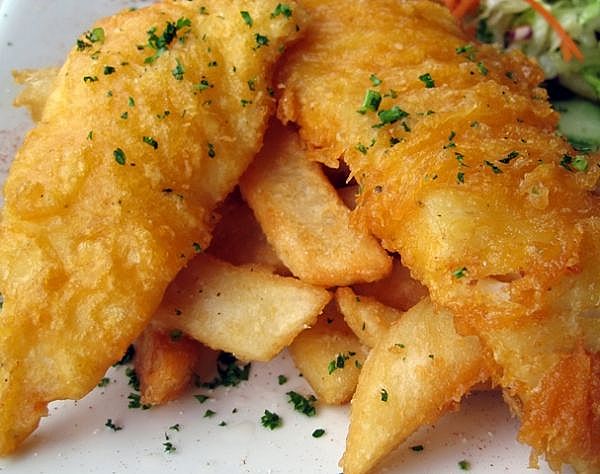 Gluten free beer battered fish and chips recipe (dairy free, low FODMAP)