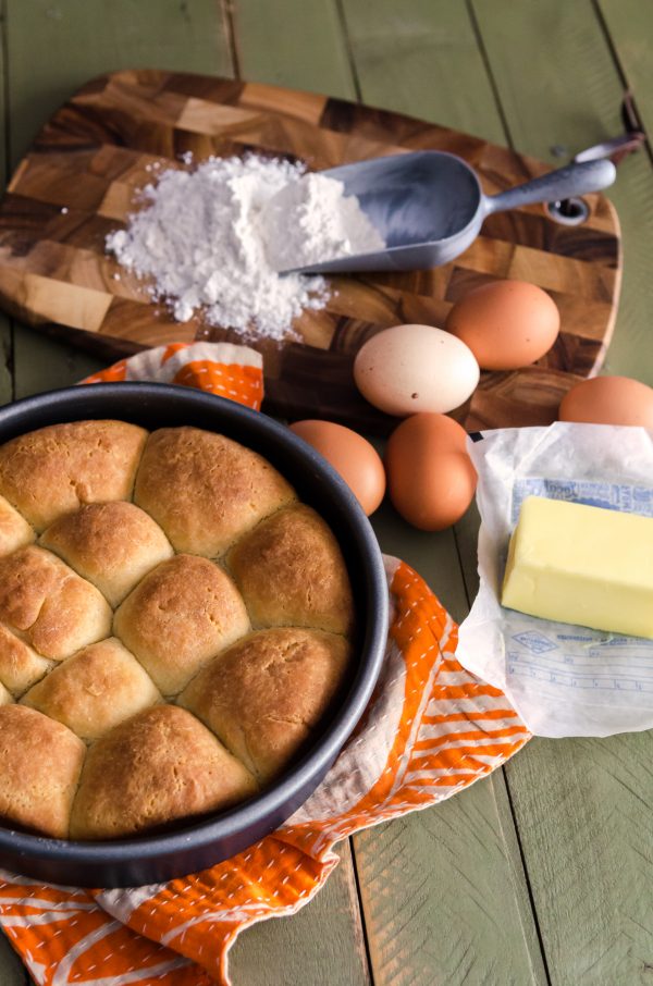 Pull-Apart Dinner Rolls